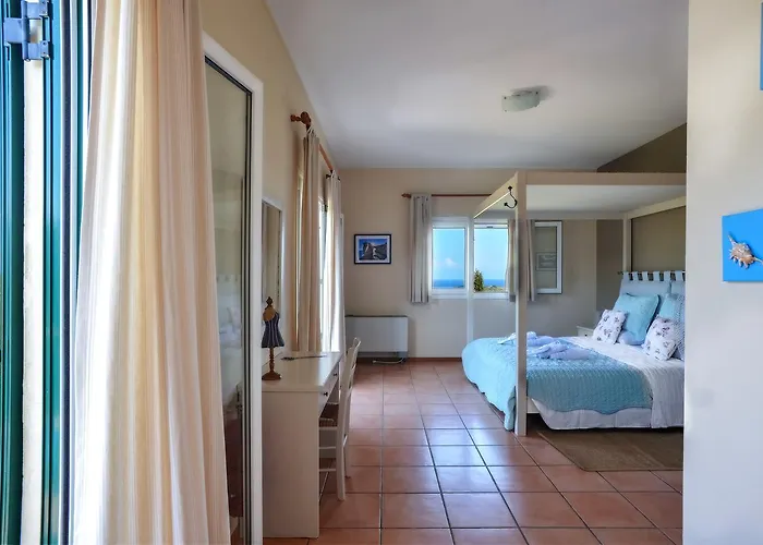 Bella Vista & Villa Gaios