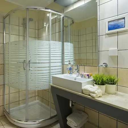 빌라 Bella Vista & *